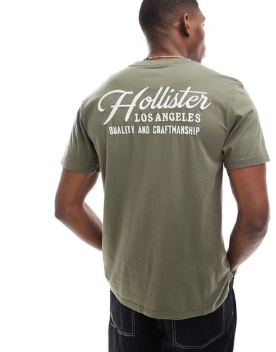 T-shirt verde oliva con stampa sul retro - Hollister - Modalova