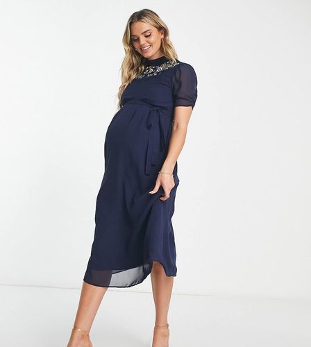 Vestito midi aperto dietro navy con ricami - Hope & Ivy Maternity - Modalova