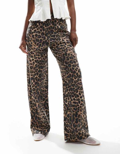 Tokyo - Jeans ampi con stampa leopardata - JJXX - Modalova