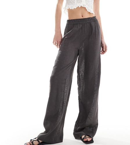 Pantaloni a fondo ampio grigi in misto lino - ONLY Tall - Modalova