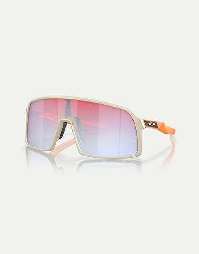 Sutro Latitude Collection - Occhiali da sole a mascherina color sabbia opaco con lenti a specchio blu - Oakley - Modalova