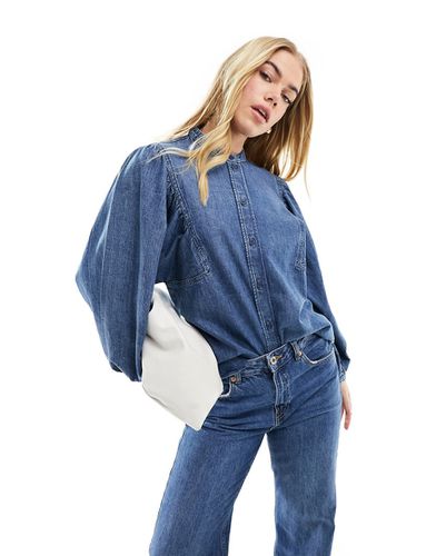 Camicia di jeans lavaggio con spalle scese - Other Stories - Modalova