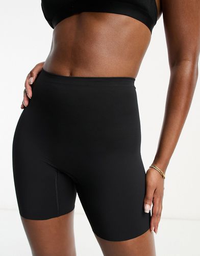 Janelle - Pantaloncini modellanti neri a supporto medio - Lindex - Modalova