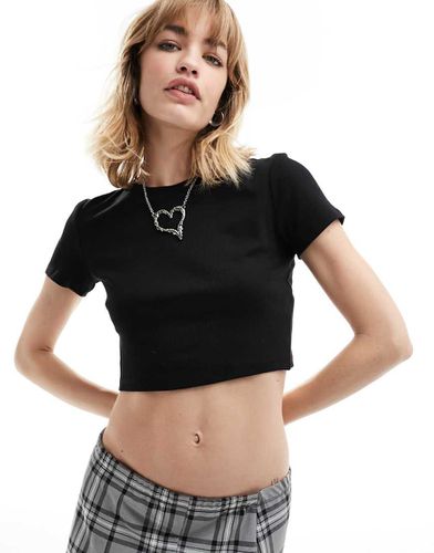 Crop top a maniche corte - Monki - Modalova