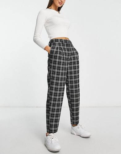 Pantaloni sartoriali neri a quadri - Monki - Modalova