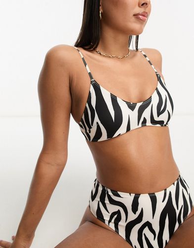 Top bikini nero e bianco zebrato con scollo a V in coordinato - Monki - Modalova