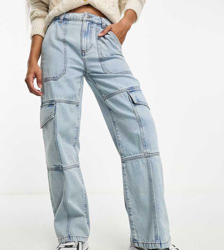 Jeans cargo ampi lavaggio azzurro - Miss Selfridge Petite - Modalova