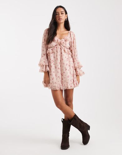 Robe courte en mousseline à volants - Miss Selfridge - Modalova