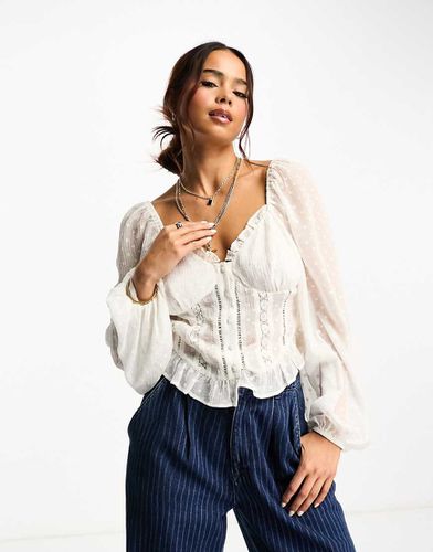 Top a corsetto in chiffon plumetis con inserti in pizzo - Miss Selfridge - Modalova