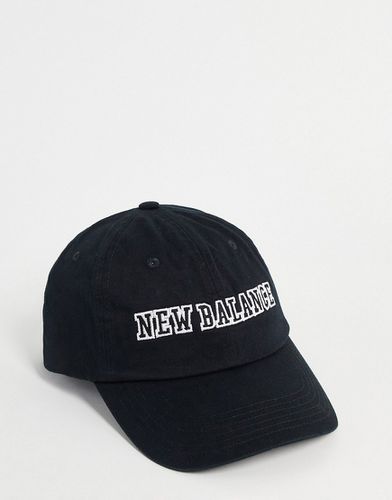 Cappello con visiera con logo stile college - New Balance - Modalova