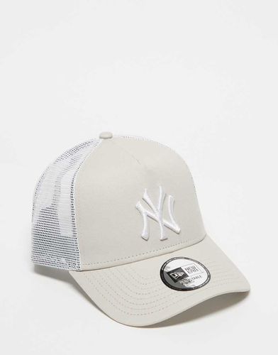 NY Yankees 9forty - Cappellino trucker beige con dettagli a contrasto - New Era - Modalova