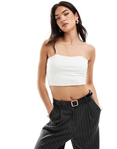 Crop top con spalline sottili - New Look - Modalova