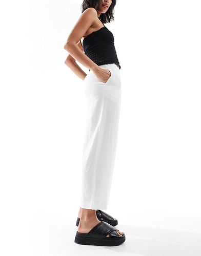 Pantaloni corti bianchi in misto lino - New Look - Modalova