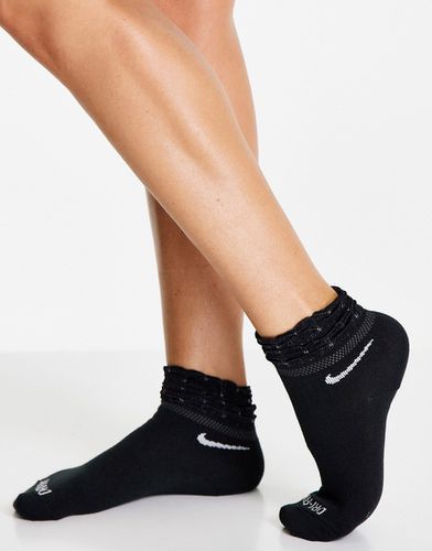 Calzini alla caviglia neri con orlo arricciato - Nike Training - Modalova