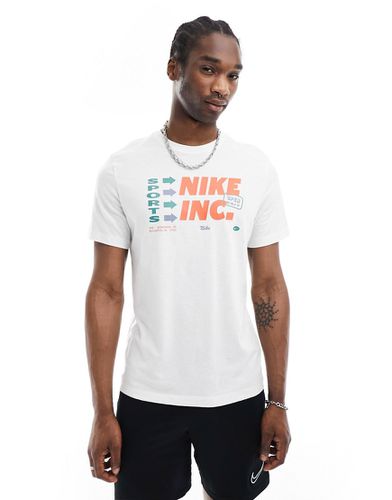 Dri-FIT - T-shirt bianca con stampa grafica - Nike Training - Modalova
