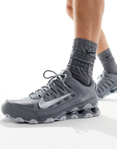Reax 8 - Sneakers grigie e bianche - Nike Training - Modalova