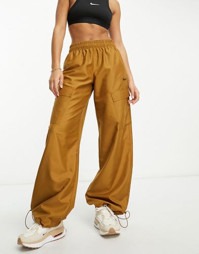 Trend - Pantaloni cargo marrone birra - Nike - Modalova