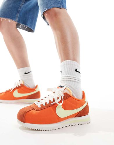 Cortez TXT - Sneakers arancioni - Nike - Modalova