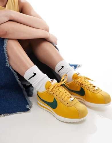 Cortez TXT - Sneakers gialle e verdi - Nike - Modalova