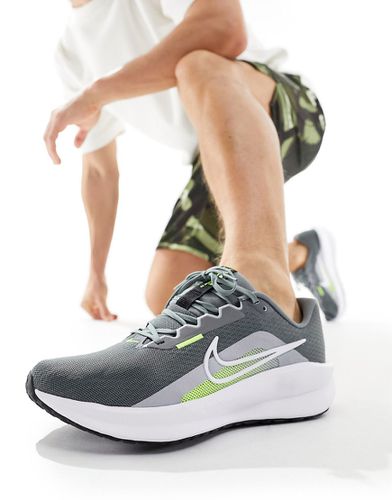 Downshifter 13 - Sneakers nere e grigie - Nike Running - Modalova