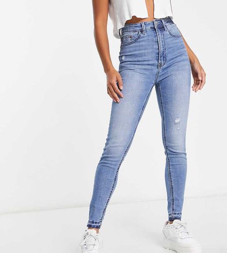 Petite - Jeans skinny a vita molto alta medio - Stradivarius - Modalova