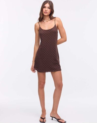 Robe courte effet crochet - Stradivarius - Modalova