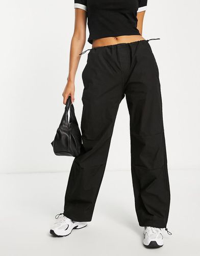 STR - Pantaloni parachute oversize neri - Stradivarius - Modalova