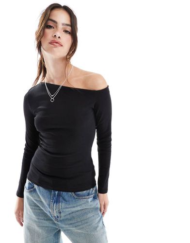 Top a maniche lunghe asimmetrico - Stradivarius - Modalova