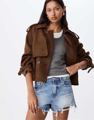 Trench-coat court en imitation daim - Marron - Stradivarius - Modalova