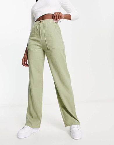 Pantaloni comodi in lino oliva - Pull & Bear - Modalova