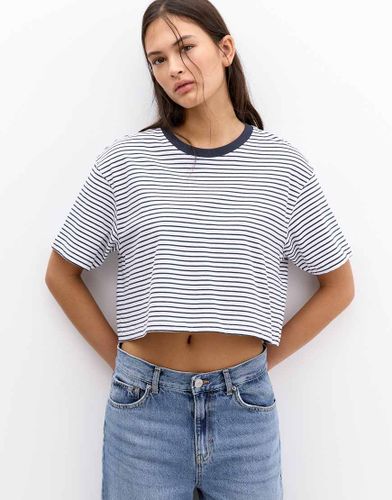 T-shirt crop top à manches courtes à rayures - Pull & bear - Modalova