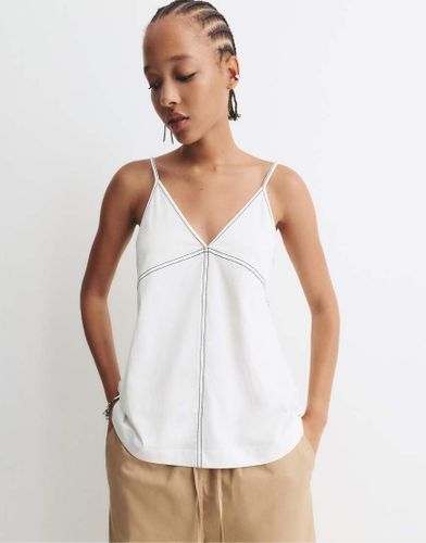 Top à bretelles avec surpiqûres contrastantes - Pull & bear - Modalova