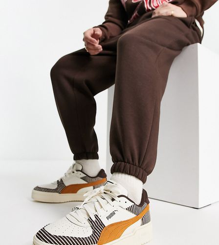 Ca Pro - Sneakers bianco sporco e marrone con motivo patchwork - In esclusiva per ASOS - Puma - Modalova