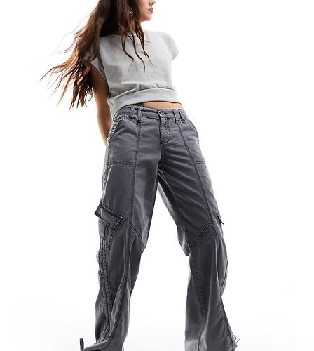 Pantaloni cargo slim svasati Y2K color antracite - Reclaimed Vintage - Modalova