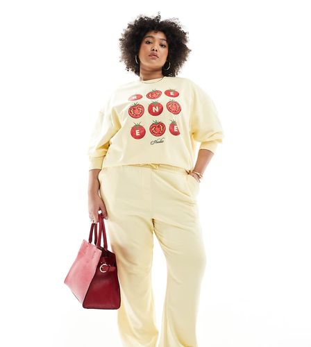 Plus - Exclusivité - Pantalon de jogging droit d'ensemble - beurre - Renee Studio - Modalova