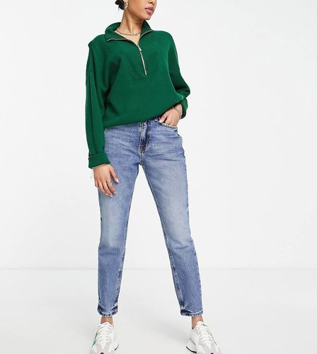 Carrie - Mom jeans slim a vita alta medio - River Island Petite - Modalova