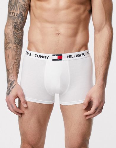 Boxer aderenti bianchi con elastico in vita con bandiera - Tommy Hilfiger - Modalova