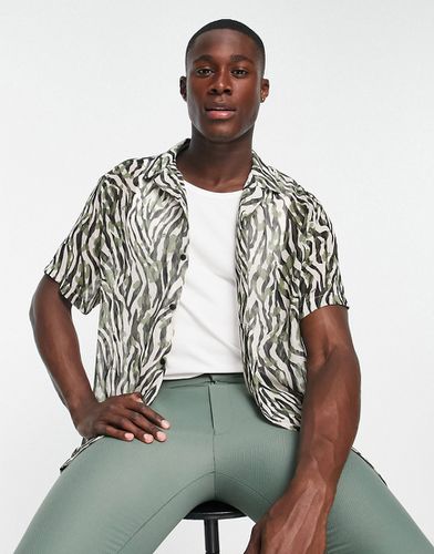 Camicia in tessuto trasparente effetto stropicciato kaki zebrato con rever profondo - Topman - Modalova