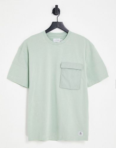 T-shirt oversize con tasca verde salvia con cuciture a vista sulle maniche - Topman - Modalova