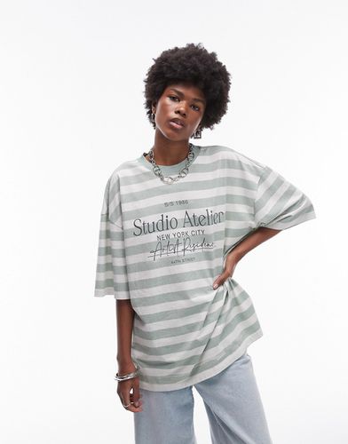 T-shirt oversize a righe con grafica "Studio Atelier" - Topshop - Modalova