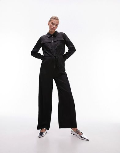 Tuta jumpsuit cargo nera in raso - Topshop - Modalova