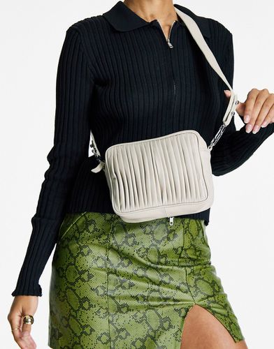 Borsa a tracolla in pelle plissé bianca - Topshop - Modalova