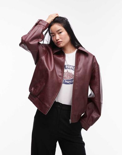 Giacca bomber oversize in pelle sintetica goffrata bordeaux - Topshop - Modalova