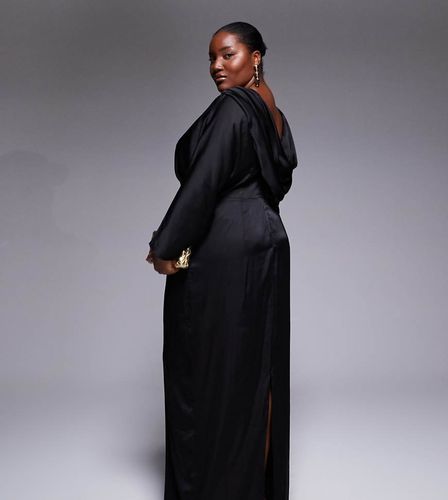 Robe longue à manches longues et dos bénitier en satin - Tfnc Plus - Modalova