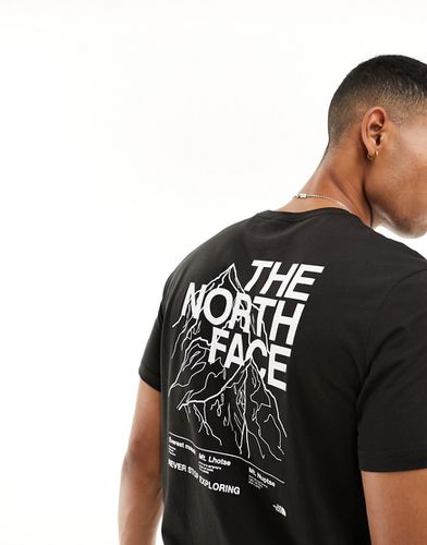 Mountain Outline - T-shirt nera con stampa sul retro - The North Face - Modalova