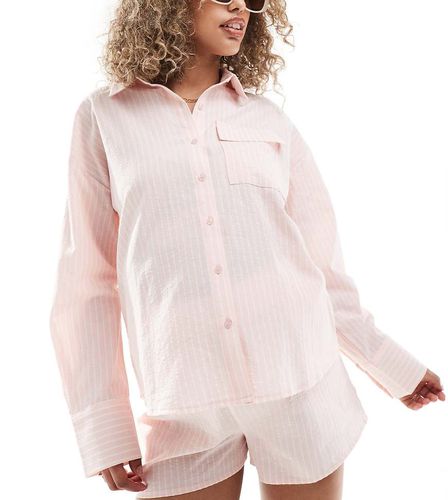 Raye - Camicia oversize bianca e rosa a righe - The Frolic Maternity - Modalova