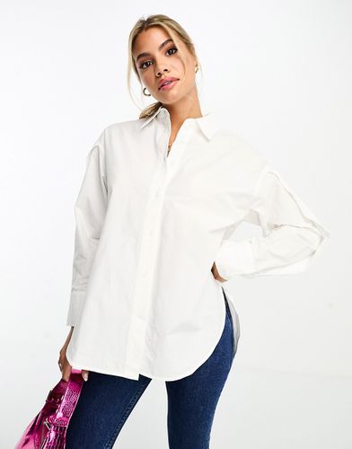 Camicia dad fit bianca - Urban Revivo - Modalova