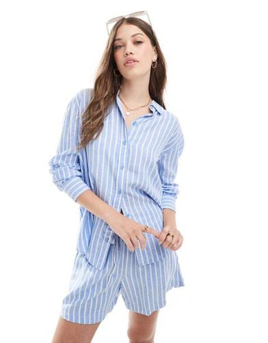 Camicia oversize in lino a righe in coordinato - Vero Moda - Modalova