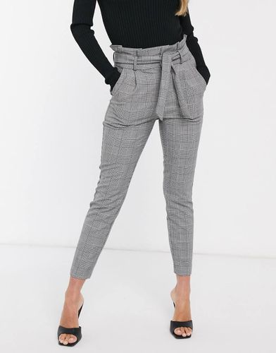 Pantaloni pied de poule monocromatici con vita raccolta con cintura - Vero Moda - Modalova