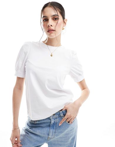 T-shirt bianca con maniche a sbuffo - Vero Moda - Modalova